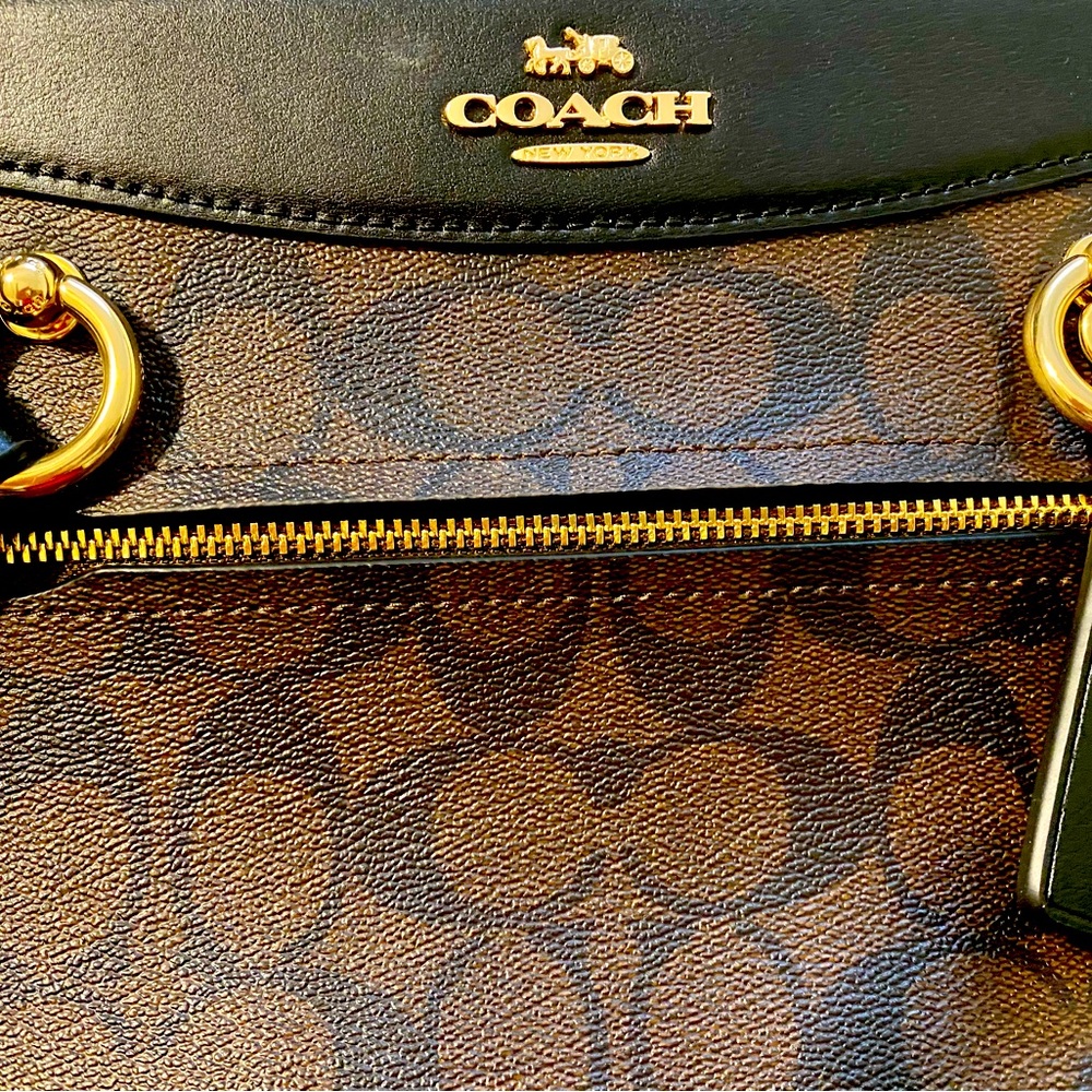 Coach shoulder bag